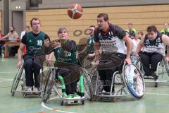 Rollstuhlbasketball —  Saison 2023/24 - Schanzer Wheelys - SV Reha Augsburg - Valentin Gmeiner Schanzer Wheelys  #11 - Simona Ladzig #25 Augsburg - XXXXX - Foto: Meyer Jürgen