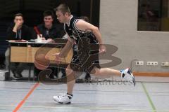 Herren Basketball - ESV Ingolstadt - MTV Ingolstadt - im Alleingang Markus Hedmanczyk (ESV)