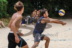 Beachvolleyball Turnier - BVV Beach Cup Ingolstadt - Kim Huber (blaues Trikot) Ingolstadt und Tobias Besenböck  (ohne Trikot) ASV Dachau