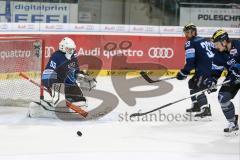 DEL - Eishockey - ERC Ingolstadt - Kölner Haie - Saison 2015/2016 - Kucis Bastian Torwart ERC beim warm machen - Foto: Jürgen Meyer