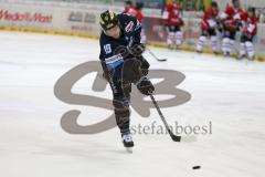 DEL - Eishockey - ERC Ingolstadt - Kölner Haie - Saison 2015/2016 - Danny Irmen (#19 ERC Ingolstadt) beim warm machen - Foto: Jürgen Meyer