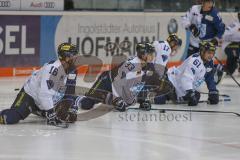 DEL - Eishockey - Saison 2018/2019 - ERC Ingolstadt - Schwenninger Wild Wings - Brett Olson (#16 ERCI) - Tim Wohlgemuth (#33 ERCI) - Petr Taticek (#17 ERCI) - David Elsner (#61 ERCI) beim warm machen - Foto: Meyer Jürgen