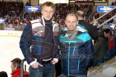ERC Ingolstadt - Adler Mannheim - Foto: Ivan Skobrev - russischer Eisschnellläufer (links) mit seinem Trainer - Jürgen Meyer
