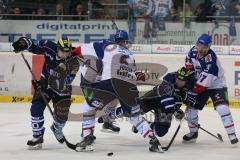 DEL - Eishockey - ERC Ingolstadt - Adler Mannheim - Kampf um den Puck links Jeffrey Szwez (ERC 10) und rechts Christoph Gawlik (ERC 19)