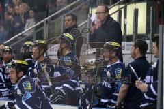 DEL - Eishockey - PlayOff - ERC Ingolstadt - Iserlohn Roosters - 1. Spiel - Cheftrainer Larry Huras schreit Bank