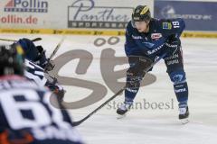 DEL - Eishockey - ERC Ingolstadt - Düsseldorfer EG - Saison 2015/2016 - Danny Irmen (#19 ERC Ingolstadt) beim Bully - Foto: Jürgen Meyer