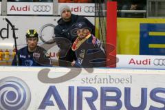 DEL - Eishockey - ERC Ingolstadt - Augsburger Panther - Saison 2015/2016 - Timo Pielmeier Torwart (#51 ERC Ingolstadt) auf der Bank - Foto: Meyer Jürgen