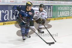 DEL - Eishockey - ERC Ingolstadt - Thomas Sabo Ice Tigers - Saison 2015/2016 - Brian Lebler (#7 ERC Ingolstadt) - Marco Nowak (#8 Ice Tigers)) - Foto: Meyer Jürgen