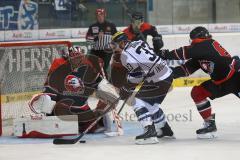 DEL - Eishockey - ERC Ingolstadt - Orli Znojmo - Saison 2015/2016 - Testspiel - Vor dem Tor Björn Barta (ERC 33)