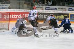 DEL - Eishockey - ERC Ingolstadt - Schwenninger Wild Wings - Saison 2016/2017 - Der 4:1  Treffer von Brandon Buck (#9 ERCI) - 35 Joseph MacDonald (Torhueter Schwenninger Wild Wings) - Jubel - Foto: Meyer Jürgen