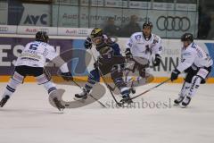 DEL - Eishockey - ERC Ingolstadt - Iserlohn Roosters - Saison 2016/2017 - Brandon Buck (#9 ERCI) gegen drei Gegenspieler - - Foto: Meyer Jürgen