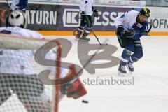 DEL - Eishockey - ERC Ingolstadt - Eisbären Berlin - Saison 2016/2017 - Petr Taticek (#17 ERCI) beim warm machen - Foto: Meyer Jürgen