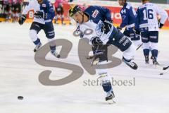DEL - Eishockey - ERC Ingolstadt - Fischtown Pinguins - Saison 2016/2017 - Danny Irmen (#19 ERCI) beim warm machen - Foto: Meyer Jürgen