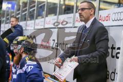 DEL - Eishockey - ERC Ingolstadt - Düsseldorfer EG - Saison 2016/2017 - Tommy Samuelsson (Cheftrainer ERCI) mit der Taktiktafel - Foto: Meyer Jürgen