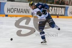 DEL - Eishockey - ERC Ingolstadt - Augsburger Panther - Saison 2016/2017 - David Elsner (#61 ERCI) beim warm machen - Foto: Meyer Jürgen