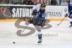 DEL - Eishockey - ERC Ingolstadt - Fischtown Pinguins - Saison 2016/2017 - Brian Salcido (#22 ERCI) beim warm machen - Foto: Meyer Jürgen
