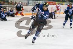 DEL - Eishockey - ERC Ingolstadt - HCB Südtirol Alperia - Saison 2016/2017 - Jean-Francois Jacques (#44 ERCI) beim warm machen - Foto: Meyer Jürgen