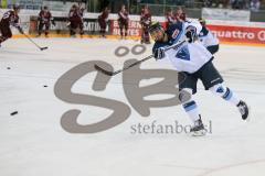 DEL - Eishockey - ERC Ingolstadt - Saison 2016/2017 - ERC Ingolstadt - Sparta Prag - Thomas Oppenheimer (#8 ERCI) beim warm machen - Foto: Meyer Jürgen