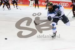 DEL - Eishockey - ERC Ingolstadt - Saison 2016/2017 - ERC Ingolstadt - Sparta Prag - Thomas Pielmeier (#50 ERCI) beim warm machen - Foto: Meyer Jürgen