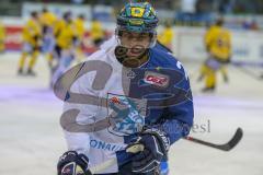 DEL - Eishockey - ERC Ingolstadt - Krefeld Pinguine - Saison 2017/2018 - Greg Mauldin (#20 ERCI) beim warm machen  -Foto: Meyer Jürgen