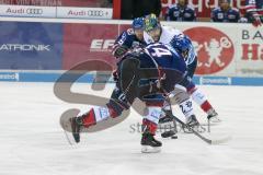 DEL - Eishockey - ERC Ingolstadt - Adler Mannheim - Saison 2017/2018 - Jacob Berglund (#12 ERCI) - Aaron Johnson (#5 Mannheim) - Foto: Meyer Jürgen