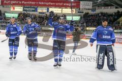 DEL - Eishockey - ERC Ingolstadt - Augsburger Panther - Saison 2017/2018 - Die Mannschaft bedankt sich bei den Fans - Foto: Meyer Jürgen