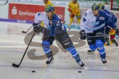 DEL - Eishockey - ERC Ingolstadt - Düsseldorfer EG - Saison 2017/2018 - John Laliberte (#15 ERCI) beim warm machen - Foto: Meyer Jürgen