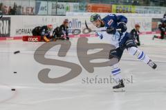 DEL - Eishockey - ERC Ingolstadt - Kölner Haie - Saison 2017/2018 - David Elsner (#61 ERCI) beim warm machen - Foto: Meyer Jürgen