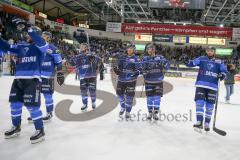 DEL - Eishockey - ERC Ingolstadt - Augsburger Panther - Saison 2017/2018 - Die Mannschaft bedankt sich bei den Fans - Foto: Meyer Jürgen