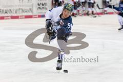 DEL - Eishockey - ERC Ingolstadt - Adler Mannheim - Saison 2017/2018 - Laurin Braun (#91 ERCI) beim warm machen  - Foto: Meyer Jürgen