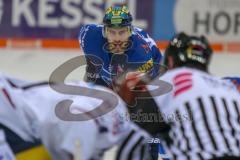 DEL - Eishockey - ERC Ingolstadt - Eisbären Berlin - Saison 2017/2018 - Kael Mouillierat (#22 ERCI) beim Bully - Foto: Meyer Jürgen