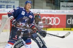 DEL - Eishockey - ERC Ingolstadt - Adler Mannheim - Saison 2017/2018 - Jochen Reimer (#32Torwart ERCI) konzentriert auf den Puck - Foto: Meyer Jürgen