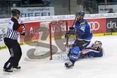 DEL - Eishockey - Saison 2017/2018 - ERC Ingolstadt - Iserlohn Roosters - Darin Olver (ERC 40) trifft gegen Torwart Sebastian Dahm (IR 31) zum Tor 2:1 Jubel Führung