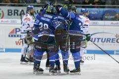 DEL - Eishockey - ERC Ingolstadt - Augsburger Panther - Saison 2017/2018 - Jubel nach dem 1. Führungstreffer durch Brandon Buck (#9 ERCI) - Greg Mauldin (#20 ERCI) - Foto: Meyer Jürgen