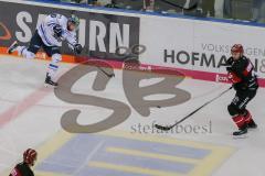 DEL - Eishockey - ERC Ingolstadt - Kölner Haie - Saison 2017/2018 - Darin Olver (#40 ERCI) mit einem Schuss auf das Tor - Foto: Meyer Jürgen