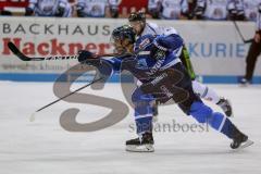 DEL - Eishockey - ERC Ingolstadt - Saison 2017/2018 - ERC Ingolstadt - Straubing Tigers - Das erste Tor von Thomas Greilinger (#39 ERCI) in der neuen Saison - Jubel - Foto: Meyer Jürgen