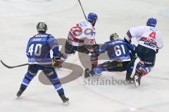 DEL - Eishockey - ERC Ingolstadt - Adler Mannheim - Saison 2017/2018 - #mh22 - David Elsner (#61 ERCI) - Darin Olver (#40 ERCI) - Mark Stuart (#4 Mannheim) - Foto: Meyer Jürgen