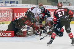 DEL - Eishockey - ERC Ingolstadt - Kölner Haie - Saison 2017/2018 - Darin Olver (#40 ERCI) - Daniar Dshunussow(Torwart #30 Köln) - Nico Krämmer(#21 Köln) - John Laliberte (#15 ERCI) - Foto: Meyer Jürgen