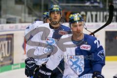 DEL - Eishockey - ERC Ingolstadt - Adler Mannheim - Saison 2017/2018 - John Laliberte (#15 ERCI) beim warm machen - Foto: Meyer Jürgen
