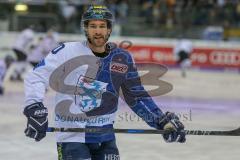DEL - Eishockey - ERC Ingolstadt - Nürnberg Ice Tigers - Saison 2017/2018 - Darin Olver (#40 ERCI) beim warm machen - Foto: Meyer Jürgen
