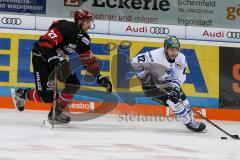 DEL - Eishockey - ERC Ingolstadt - Kölner Haie - Saison 2017/2018 - Pascal Zerressen(#27 Köln) - Jacob Berglund (#12 ERCI) - Foto: Meyer Jürgen