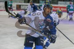 DEL - Eishockey - ERC Ingolstadt - Schwenninger Wild Wings - Saison 2017/2018 - Tim Stapleton (#19 ERCI) beim warm machen - Foto: Meyer Jürgen