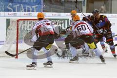 DEL - Eishockey - ERC Ingolstadt - Fischtown Pinguins - Saison 2017/2018 - Tomas Pöpperle Torwart (#42 Bremerhaven) - Thomas Greilinger (#39 ERCI) - #bh60# - Foto: Meyer Jürgen