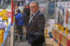 DEL - Eishockey - ERC Ingolstadt - Düsseldorfer EG - Saison 2017/2018 - Doug Shedden (Cheftrainer ERCI) vor dem Spiel auf der Trainerbank - Foto: Meyer Jürgen