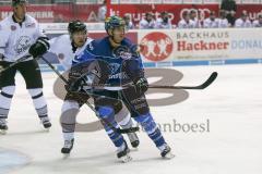 DEL - Eishockey - ERC Ingolstadt - Nürnberg Ice Tigers - Saison 2017/2018 - Niklas Treutle Torwart (#31 Nürnberg) - Patrick Köppchen (#5 Nürnberg) - John Laliberte (#15 ERCI) im Zweikampf - Foto: Meyer Jürgen