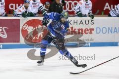 DEL - Eishockey - ERC Ingolstadt - Augsburger Panther - Saison 2017/2018 - Darin Olver (#40 ERCI) beim Schlagschuss - Foto: Meyer Jürgen