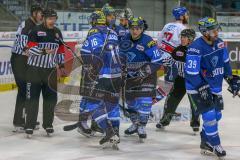 DEL - Eishockey - Playoff - Viertelfinale -  Spiel 5 - ERC Ingolstadt - Adler Mannheim - Saison 2017/2018 - Brett Olson (#16 ERCI) mit dem 1:2 Anschlusstreffer - jubel - Denis Endras Torwart (#44 Mannheim) - Thomas Greilinger (#39 ERCI) - Thomas Larkin (#