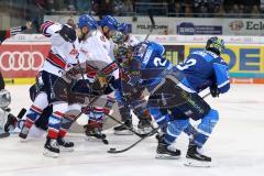 DEL - Eishockey - ERC Ingolstadt - Adler Mannheim - PlayOffs - Spiel 3 - Kampf um den Puck, rechts Patrick McNeill (ERC 2) Mike Collins (ERC 13)