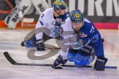 DEL - Eishockey - Playoff - Viertelfinale -  Spiel3 - ERC Ingolstadt - Adler Mannheim - Saison 2017/2018 - Matt Pelech (#23 ERCI) beim warm machen - Foto: Meyer Jürgen