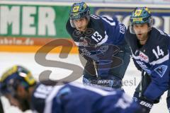 DEL - Eishockey - ERC Ingolstadt - Grizzlys Wolfsburg - Testspiel - Saison 2017/2018 - Mike Collins (#13 ERCI) beim Bully - Foto: Meyer Jürgen